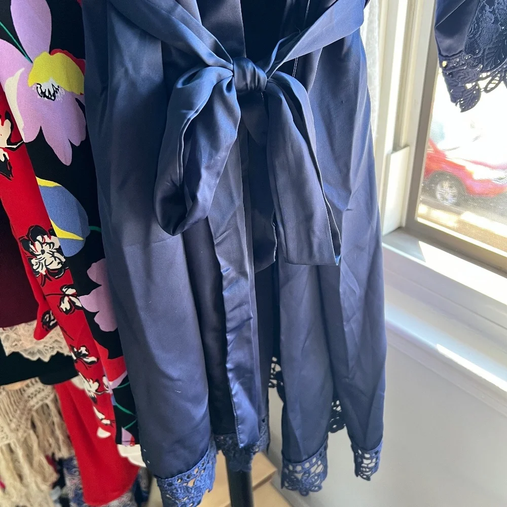 Navy Blue Robe - Picture 3 of 4